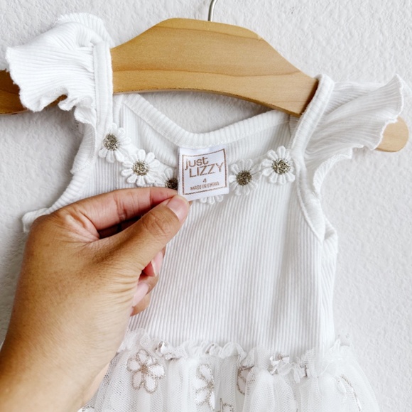 Just Lizzy Dress - Picture 2 of 4